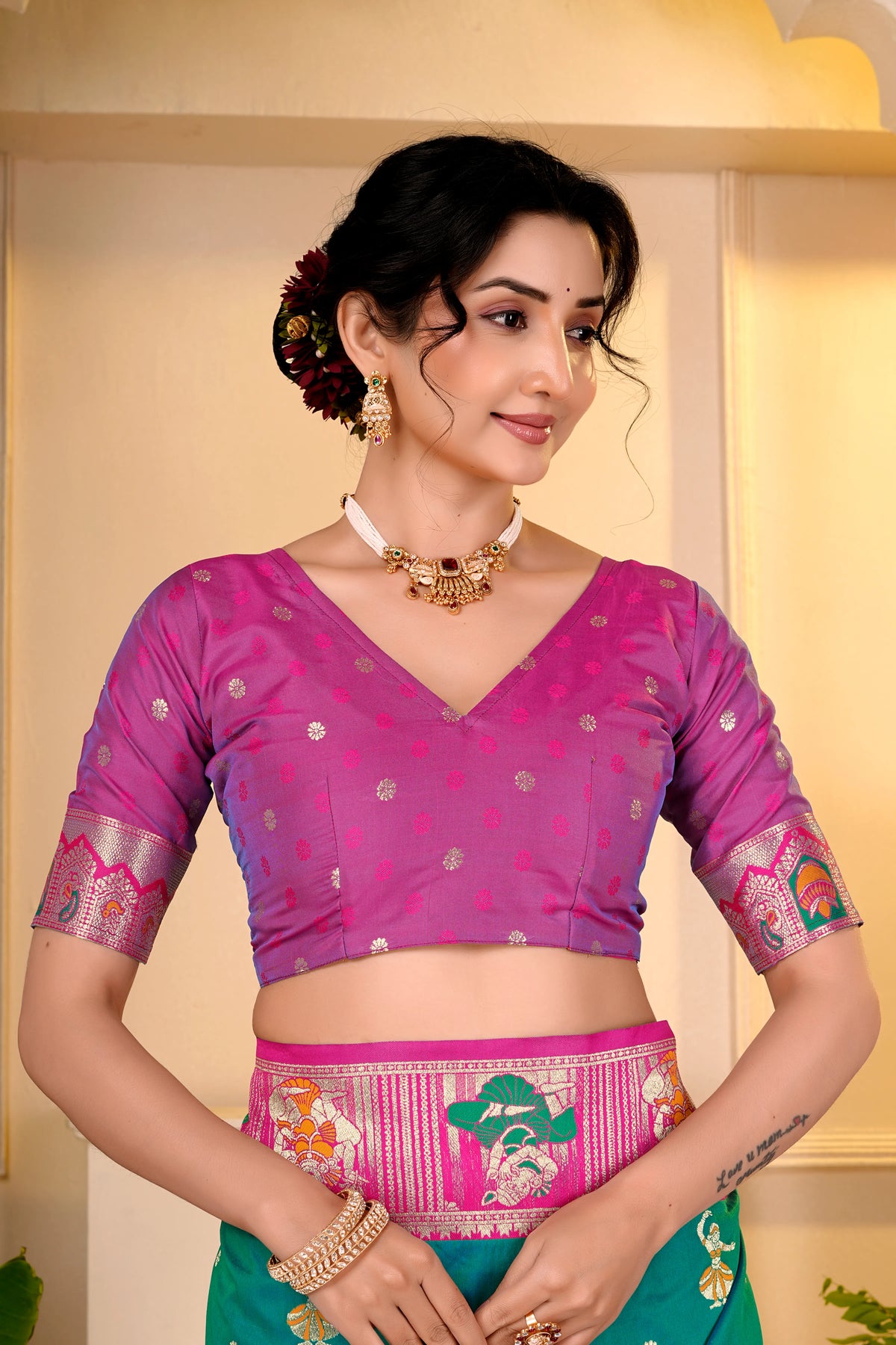 Regal Motif Baluchari Silk Saree