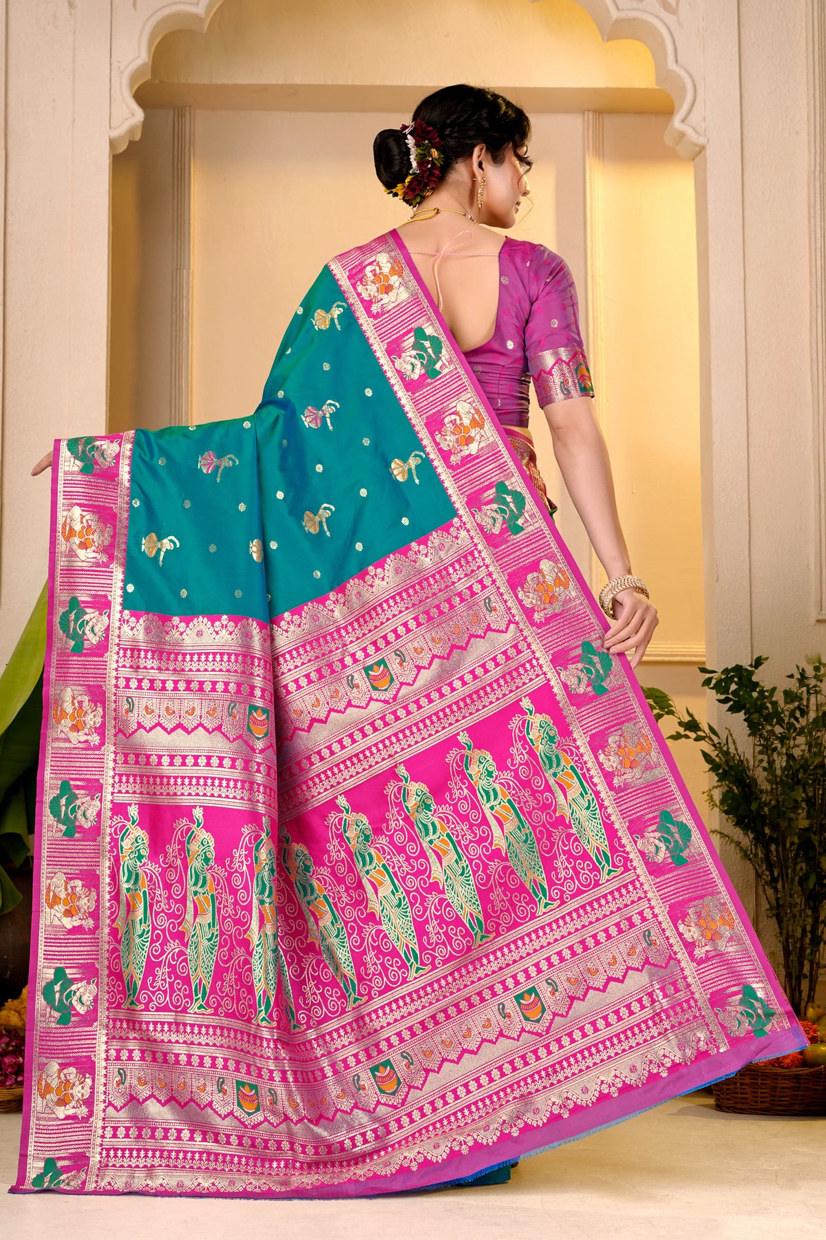 Regal Motif Baluchari Silk Saree