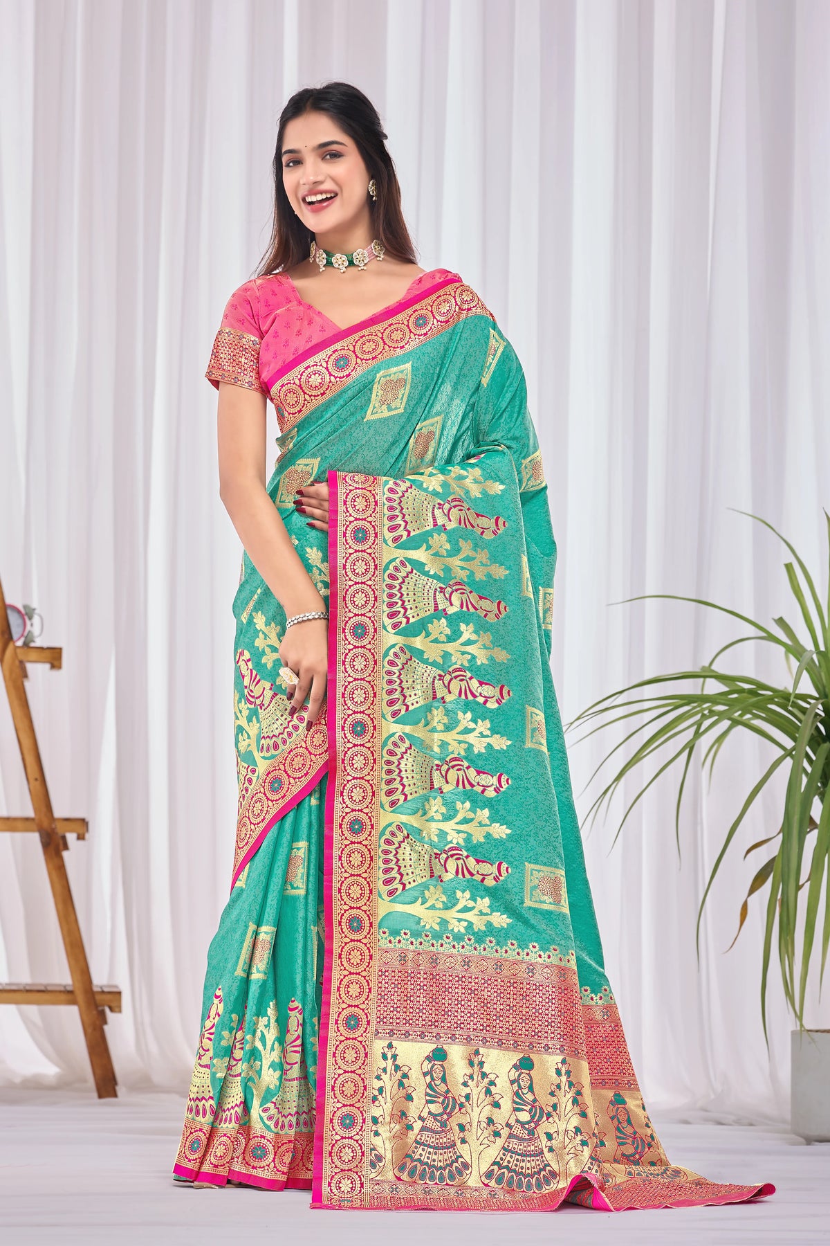 Gulnaar Banarasi Silk Saree